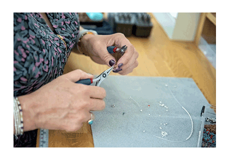 dainty-rocks-body-copy-image-2-460x320 Diane from Dainty Rocks assembling jewellery